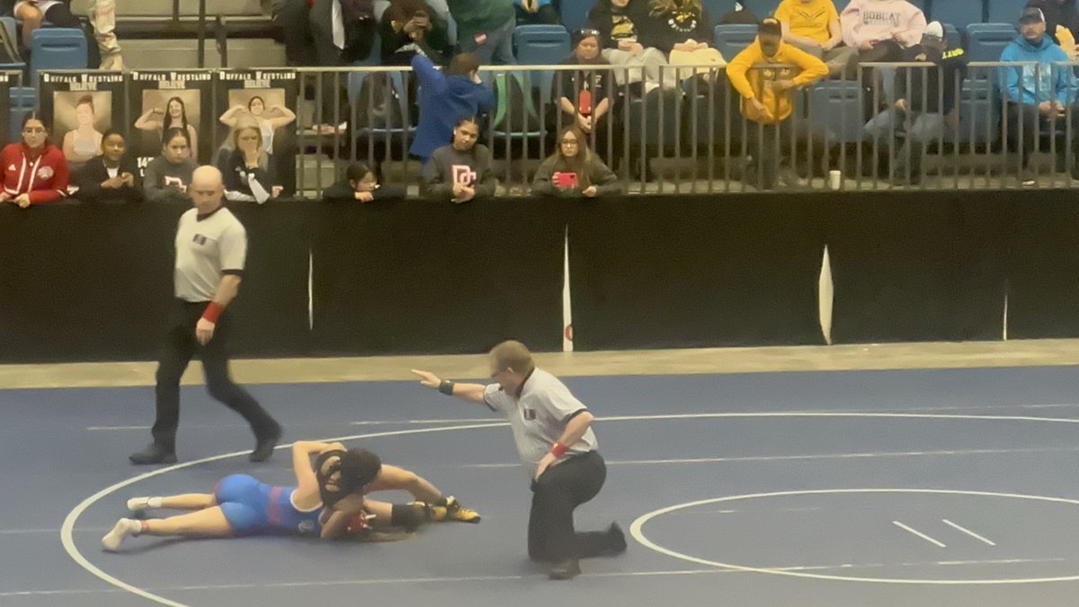 RaiderWraslin's tweet photo. Following a huge win in the consolation semifinals over the defending state champ, Stella Segura finishes strong over Dodge City avenging her only regular season loss with a pin to take third at state! 36-2 on the season! https://t.co/2qm7xLVPW5
