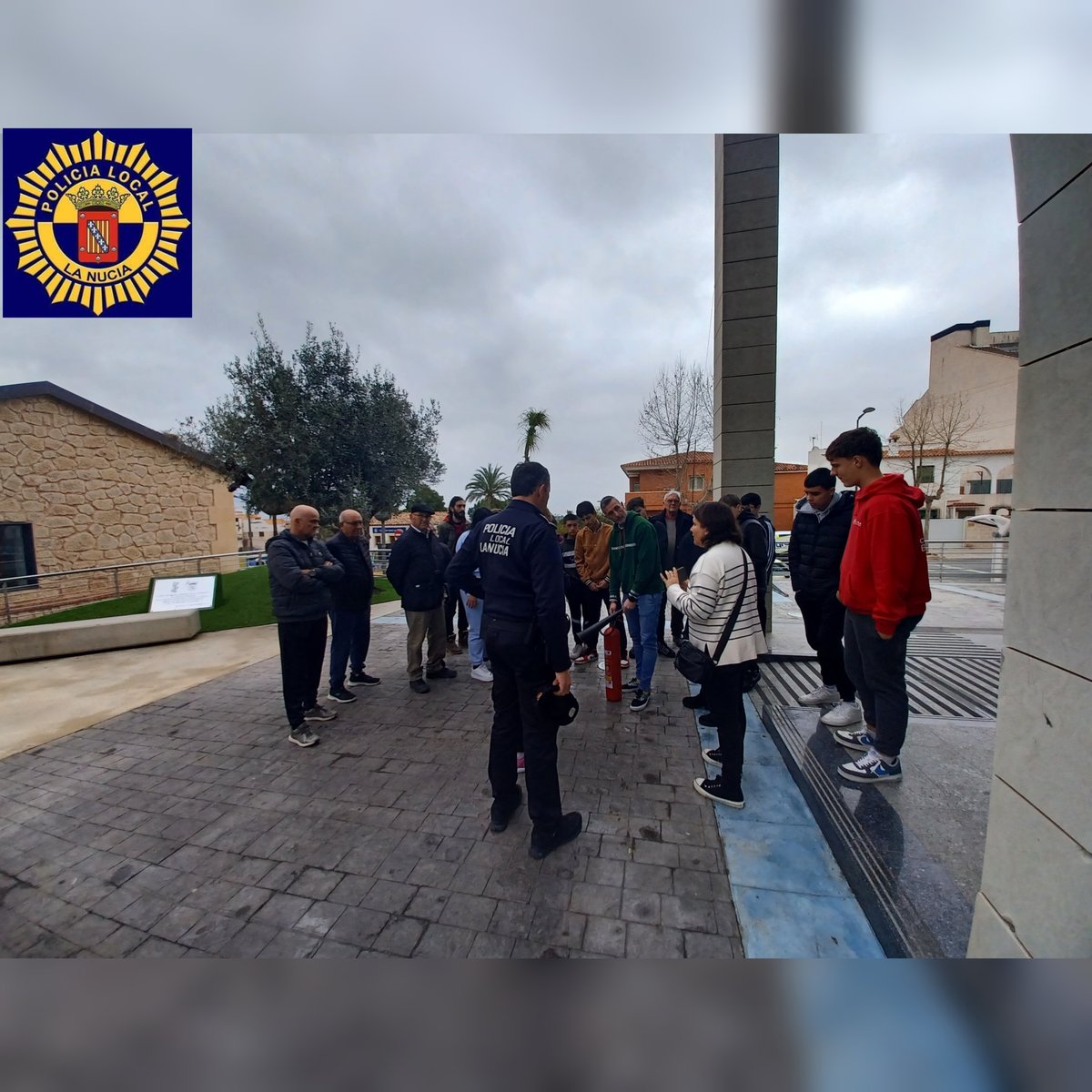 Policía La Nucía tweet media