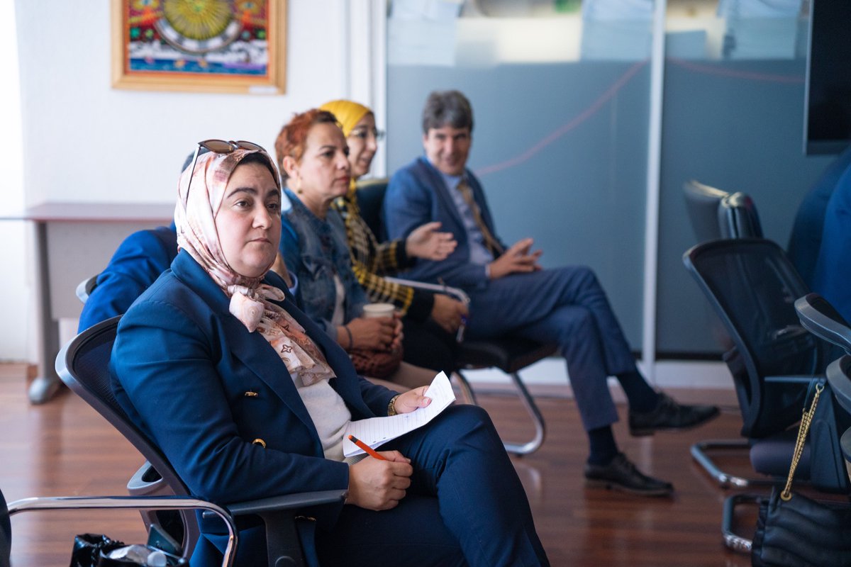 SEDATU_mx's tweet photo. Recibimos a una delegación de Marruecos y dialogamos sobre el trabajo registral y catastral.

Confiamos que el intercambio de experiencias inspire las modificaciones que tiene previstas el gobierno marroquí en materia de ordenamiento territorial.

¡Gracias @SRE_mx y @EmbaMexMar1! https://t.co/0PnDxxHOPz