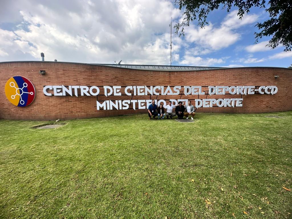 edavid_0820's tweet photo. ¡Trabajamos por nuestros atletas! Gracias al #PactoPorElDeporte, el Centro de Ciencias del Deporte de Mindeporte se renueva para ofrecerle a la comunidad deportiva la mejor atención integral, en pro de un óptimo rendimiento.

@MinDeporteCol @UrrutiaOcoro @ACORDCOLOMBIA1 https://t.co/2s1nLM0s9p