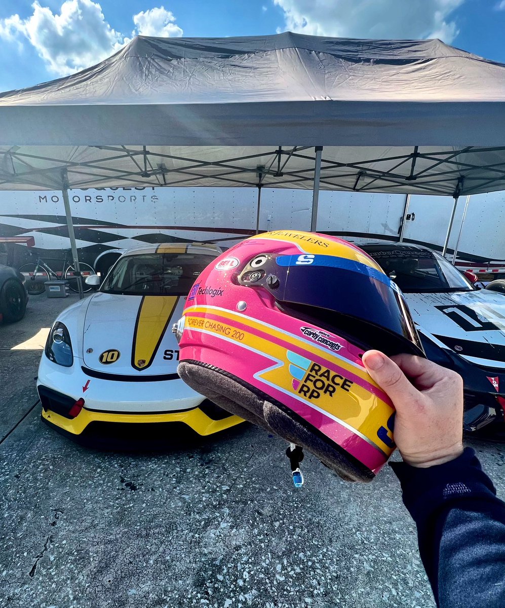 PippaMann's tweet photo. Sadly Scott is unwell this weekend. However Amy at AutoQuest was kind enough to recommend me to Al who drives THIS Cayman TR.
Today Al got faster. I drove 1 lap. And I got invited back. 😈
#SemiTameRacingDriver #GetCoaching #GetFaster https://t.co/vT6zP2mb7O