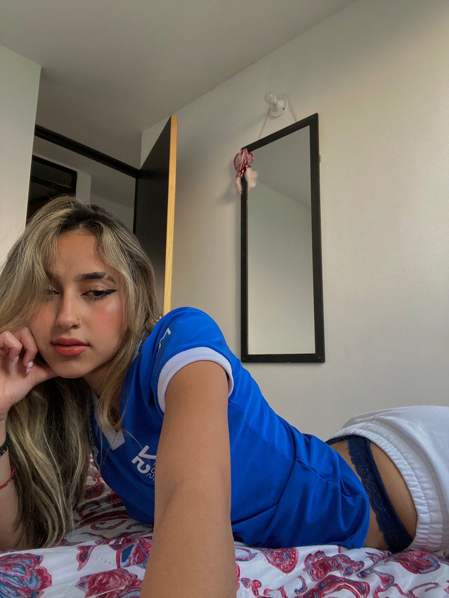 LauValMc's tweet photo. LA LIBERTADORES ES MI OBSESIÓN 💙 https://t.co/4QXHrlyfKn