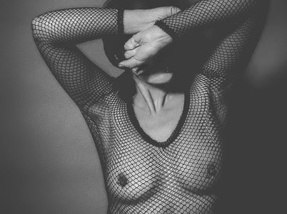 JynxModel's tweet photo. See no evil 🙈
#fishnet times with @eymc275
#piercedmodel #anonymousmodel #fetishmodel #erotica #blackandwhitephotography https://t.co/sPrYgu06qG