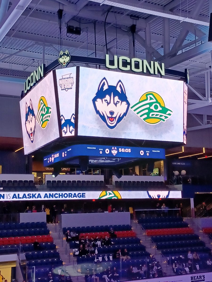 KSOB9188's tweet image. How do you do fellow kids? @MarcjzHARTFORD #IfTheresAWillTheresAWay #IceBus