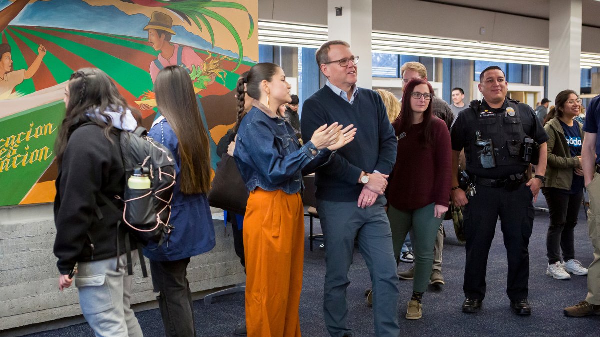 UNC_Colorado's tweet image. Have you seen the new mural inside Michener Library yet?! Mexican Chicana alum Brenda Vargas alongside Chicano muralist Leo Tanguma painted colorful and moving art on the first floor! An unveiling celebration was held last week – go check it out!