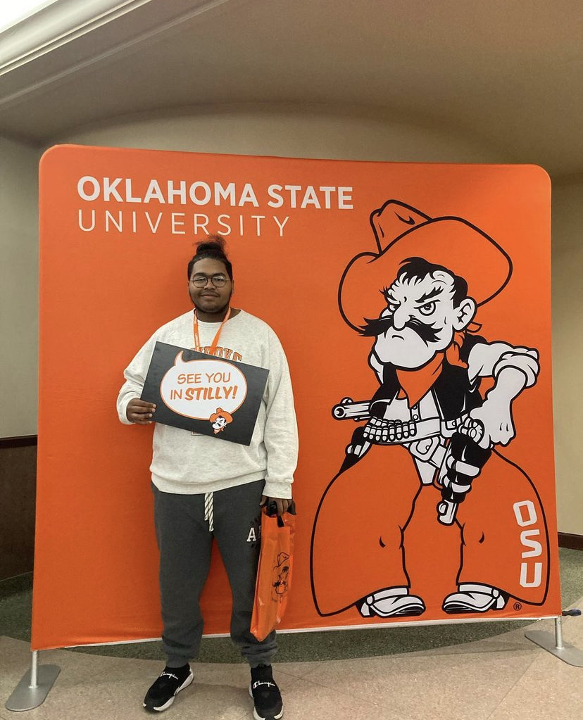 BeAnOSUCowboy's tweet photo. Drumroll please! 🥁 🥁 🥁 Congratulations to Elijah, Emily and Brooklyn, who've been randomly selected as winners for our giveaway. We enjoyed seeing all the photos from our first Admitted Student Days event. #okstate27 #StillyBound #okstate https://t.co/OGFeX4yZej