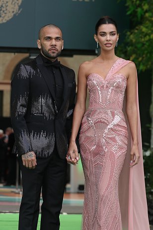 youcanbe6362's tweet photo. Ex-mulher de Daniel Alves saiu em defesa do brasileiro, que está preso por acusação de violência sexual: 'Não há nada que o incrimine' https://t.co/f2B2RrmyMA