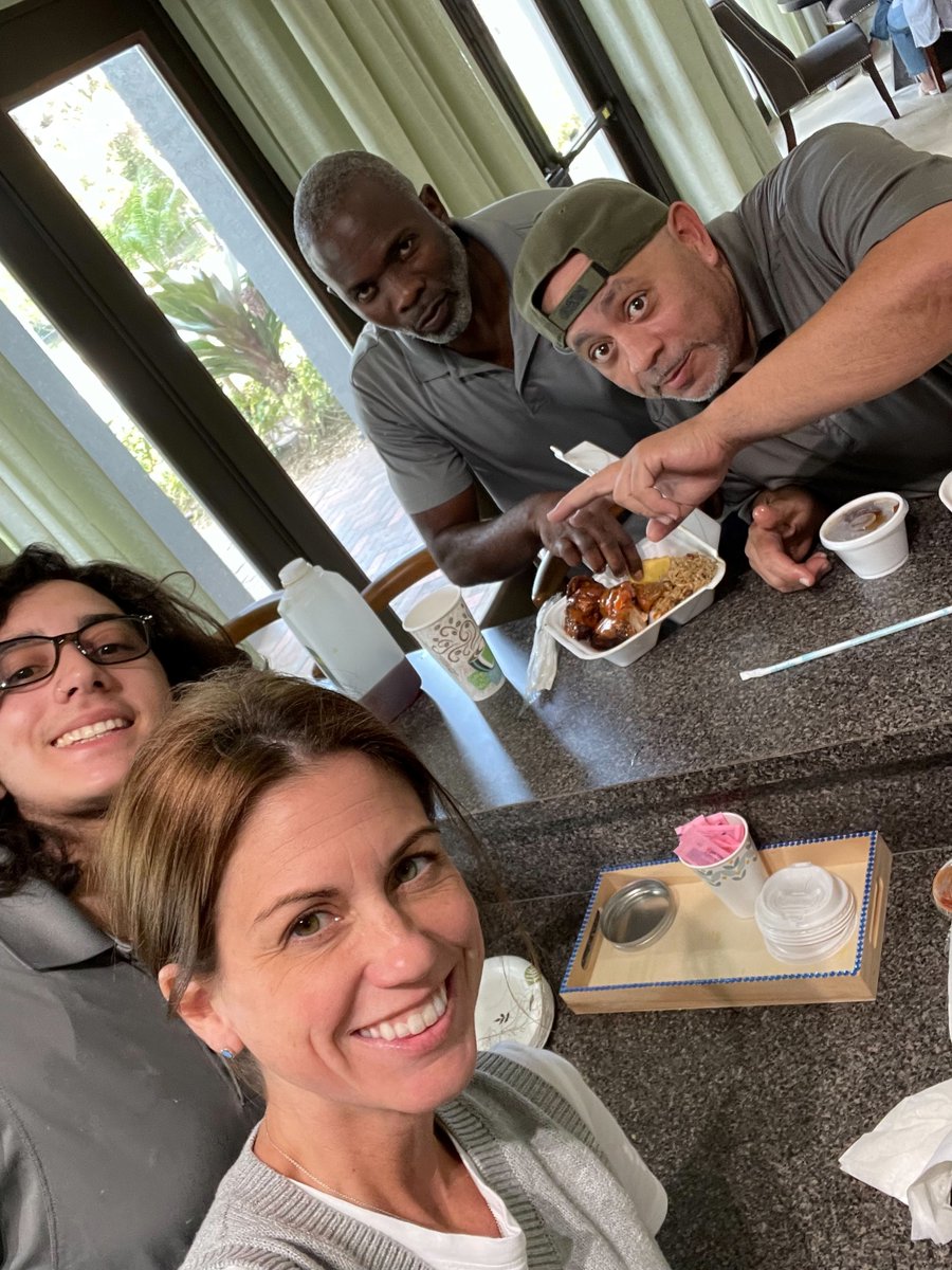 TheGatewayClub's tweet photo. The Gateway Club Team enjoyed a delicious lunch from Troy's BBQ in Boynton today!

#EatLocal #WeLoveOurNeighbors #LoveWhereYouLive #TroysBBQ #BoyntonBeach #LuxuryRentals https://t.co/s864aKJusr