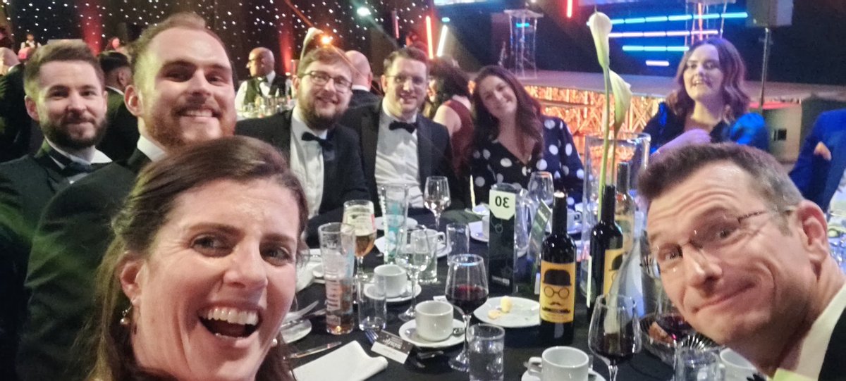 Getting into the #YAAWARDS spirit! Such a fun night with our <a href="/Circit_io/">Circit</a> &amp; friends table 🙌🏽

Hi <a href="/john_toon/">John Toon</a> &amp; <a href="/phil_hobden/">Phil Hobden</a>
👋🏽

#accounting #Audit #tech