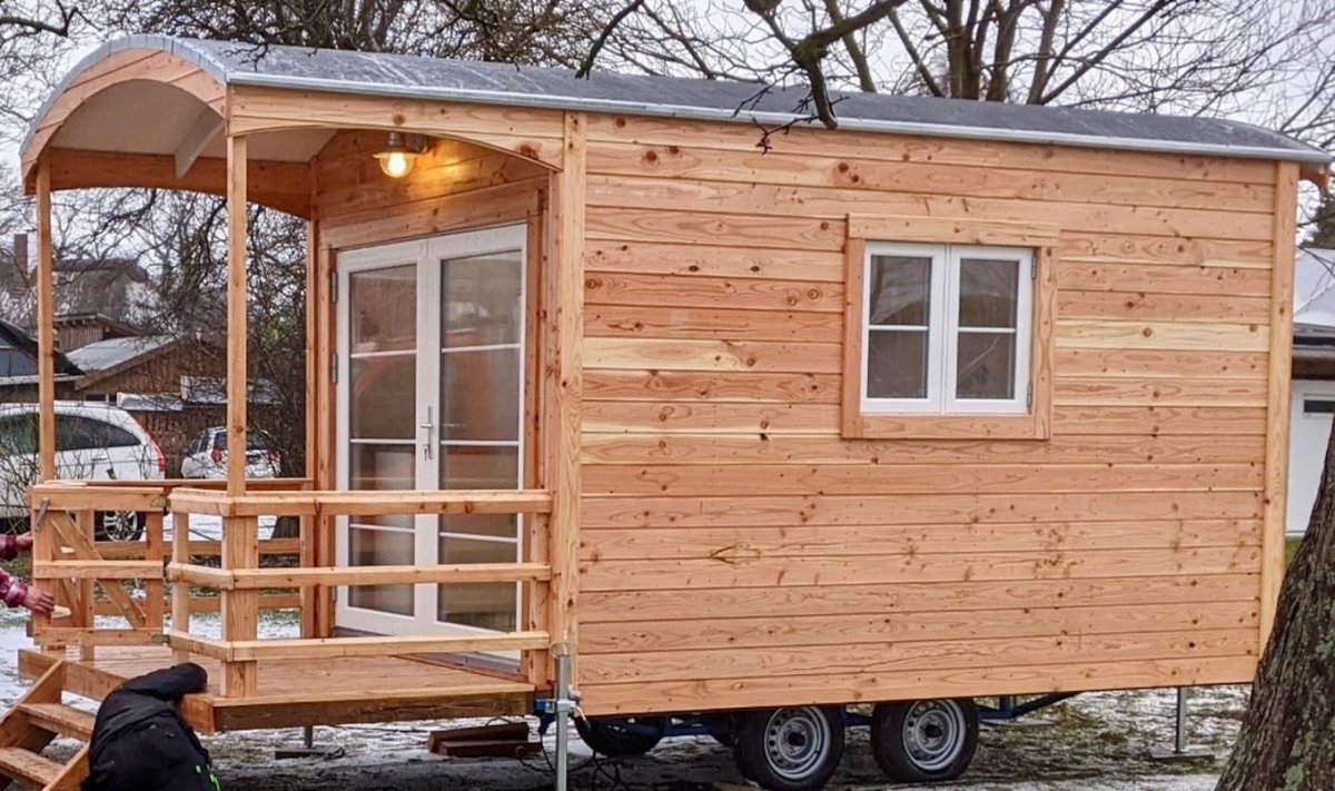 GoGirlCindy's tweet photo. It's a Tiny House by the Sea!! Let's go to Germany!  

https://t.co/XvRSBKCE04 https://t.co/XEmXUDAZvm