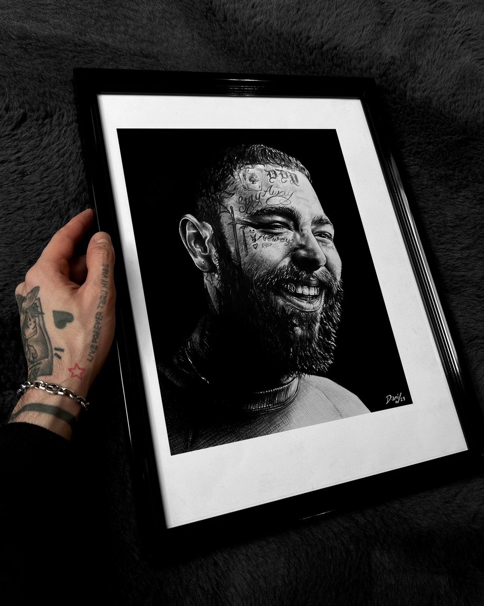 dungeondrip's tweet photo. 🤍⚔️✍🏻 @PostMalone https://t.co/HPQGwpIV0f