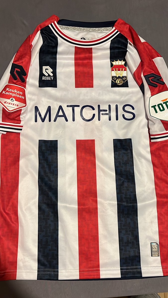 Xbox3Jay's tweet photo. @WII_shirts_boek @WillemII @MatchisNL @Kabangsss Hier issie ook binnen :) https://t.co/ssIwaFmr7T
