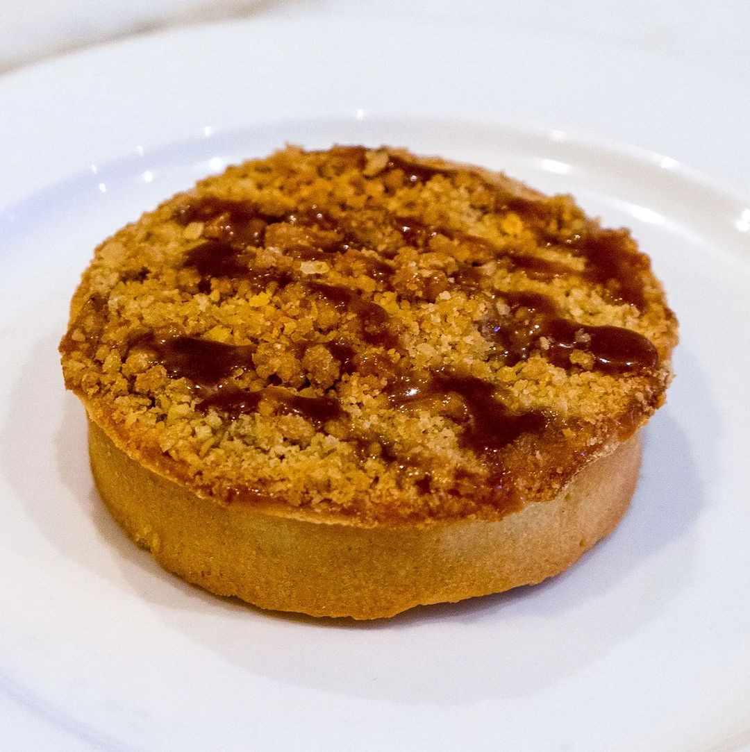 ByTheWayToronto's tweet photo. Some days, you just have to treat yourself. Luckily we have a great selection of desserts to choose from - have you tried our apple crumble tart?
#BTW #BTWTO #explorebloorannex #desserts #applecrumble https://t.co/bo2QLmaOLl