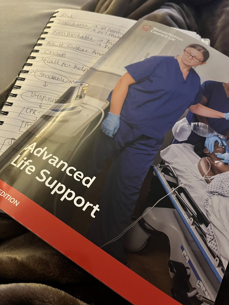Tina92Clark's tweet image. A bit of light reading! #AdvancedLifeSupport