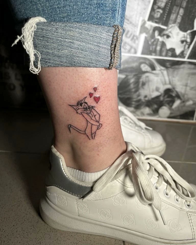 VaneGarciR's tweet photo. tom &amp; jerry ❤️

tattoos que hice hace poquito 🤗
si queréis ver más podéis echarle un vistazo a mi cuenta de instagram https://t.co/o4Wib2AJuN
cualquier tipo de apoyo me ayuda muchísimo 🥰 https://t.co/0w6q0sRD7i