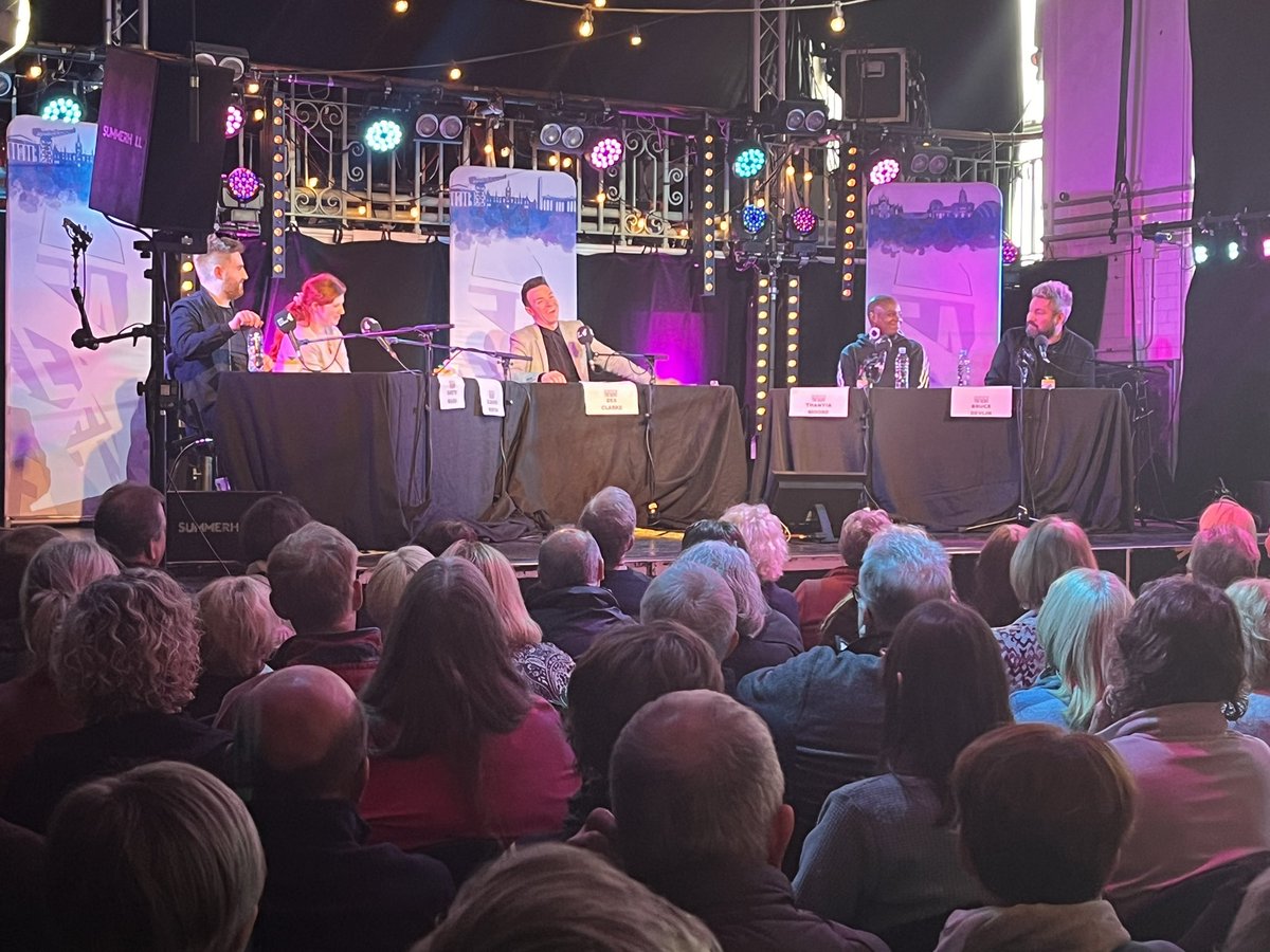 jodie_tweets's tweet photo. Another brilliant day at the office for @BBCComedyScot 👌🏻🤓 Tune in tmw on @BBCRadioScot 📲 #radiogal #contentassistant https://t.co/u9xnzztecR