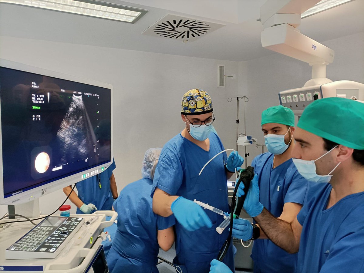 Juan José (@juanjocruzrueda) on Twitter photo 🫁 Ayer compartimos una jornada formativa de trabajo en el <a href="/TorrecardenasHU/">Hospital Universitario Torrecárdenas</a> con amigos/compañeros de neumologia del <a href="/hujuanramon/">HU Juan Ramón Jiménez</a> .
❄️EBUS Lineal + criobiopsia
❄️Criobiopsia transbronquial
❄️CrioEBUS #CRYOEBUS
<a href="/erbe/">erbe</a> 🫁 Ayer compartimos una jornada formativa de trabajo en el <a href="/TorrecardenasHU/">Hospital Universitario Torrecárdenas</a> con amigos/compañeros de neumologia del <a href="/hujuanramon/">HU Juan Ramón Jiménez</a> .
❄️EBUS Lineal + criobiopsia
❄️Criobiopsia transbronquial
❄️CrioEBUS #CRYOEBUS
<a href="/erbe/">erbe</a>