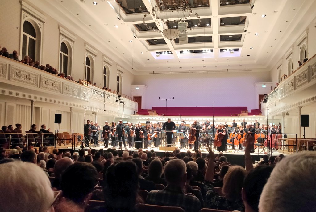 BBCSSO's tweet image. Playful, spiky music from #Stravinsky in his last ballet, 'Agon' (1957). Before that, sublime #Bach with Ryan Wigglesworth at the keyboard.

Ready for #TheRiteofSpring? LIVE on @BBCRadio3 🙌