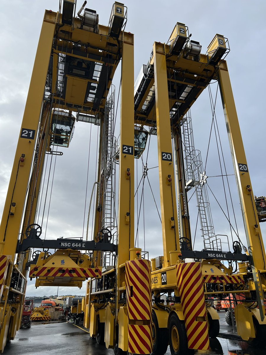 Visited the @AKLPort container terminal today to view the progress of the assembly of our 5 new @KONECorporation “1 over 3” straddles. This marks the commencement of a 2 year transition to 4 high operations. This gives us capacity well into the 2030s. #resilientsupplychains