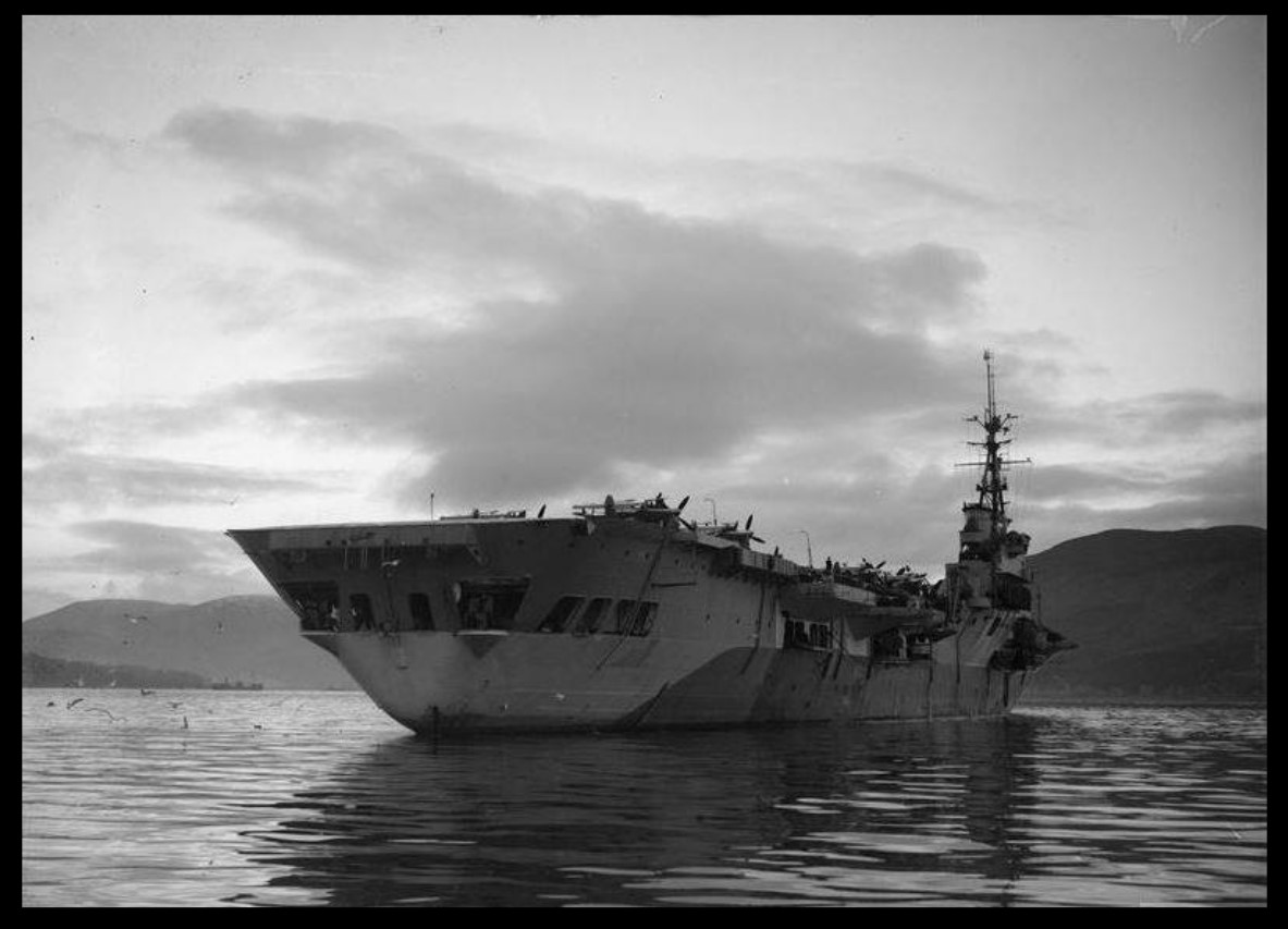 GreenockLassie's tweet photo. #GreenockHistory #HMSColossus
HMS Colossus, light fleet carrier, Greenock, 23 February 1945
More here https://t.co/QpzZr7jwQf https://t.co/cArZfVGgMb