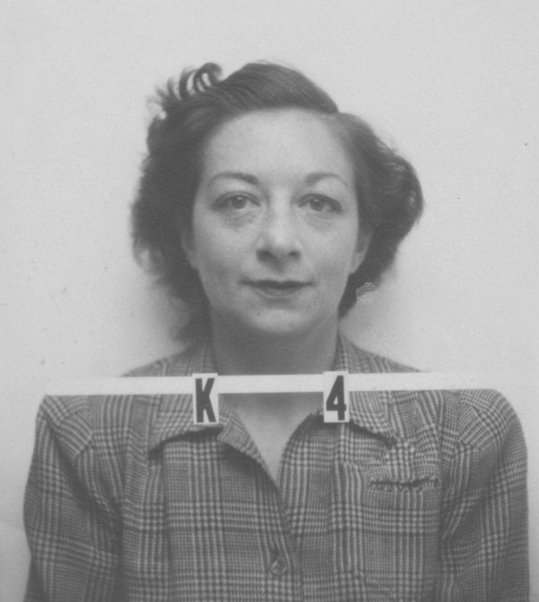 MnhtnProjectNPS's tweet photo. For #NationalLibraryLoversMonth, we honor Charlotte Serber. At the dawn of the Los Alamos Laboratory, Director Oppenheimer hired Charlotte to set up and run the lab’s research library. Her efforts created an invaluable asset for the Manhattan Project.
📸LANL https://t.co/dH4dtr94oK