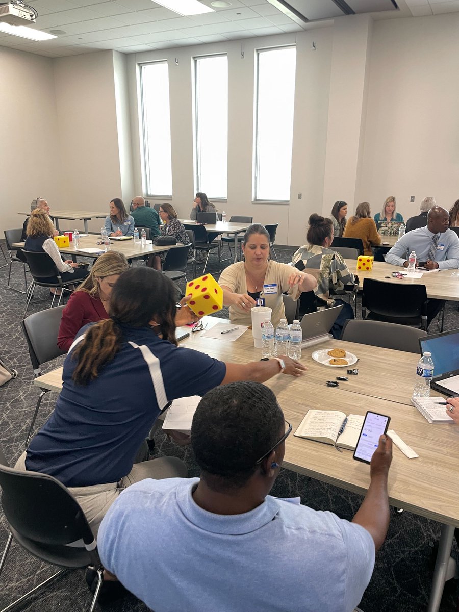 MajorClarity's tweet photo. We're at @WillisSchools today with 40+ local school districts for a day of regional collaboration around #CCMR in East Texas. 🎉 https://t.co/m2o7JJcGy3