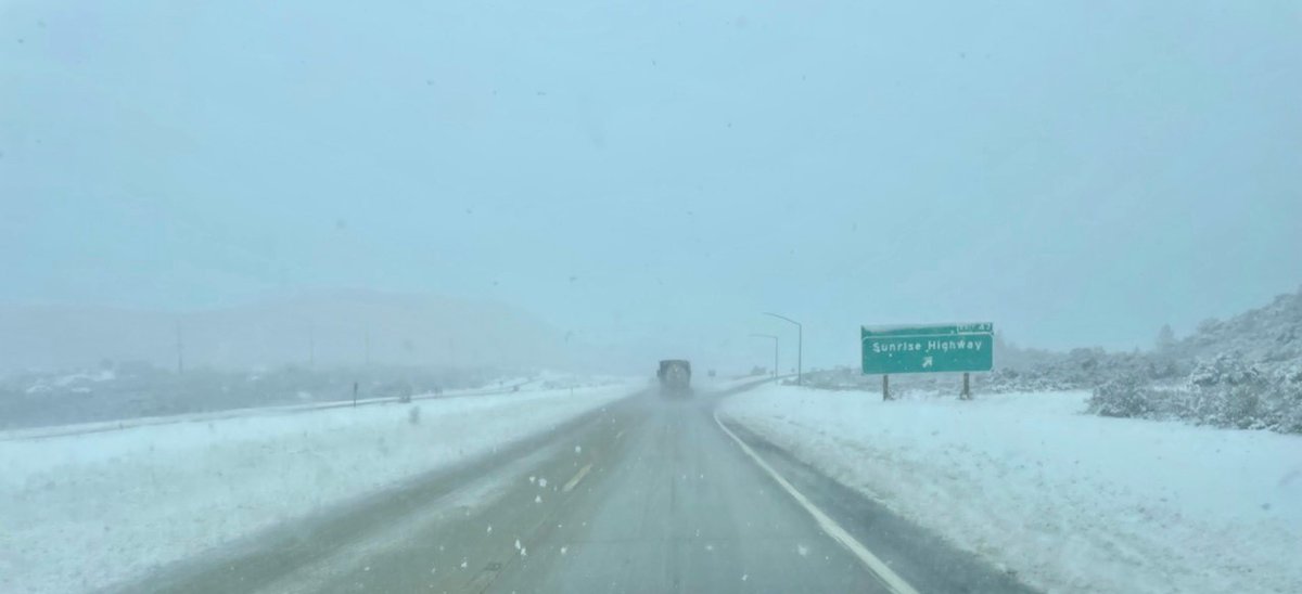 SDCaltrans's tweet photo. Caltrans District 11 crews are removing snow as fast as they can. Motorists are reminded to don't crowd the plow, don’t speed, and observe all warning notifications. If chains are required don’t proceed without them. Click here for more safety tips. https://t.co/1nc53zQGCW https://t.co/WeiA2TDgah