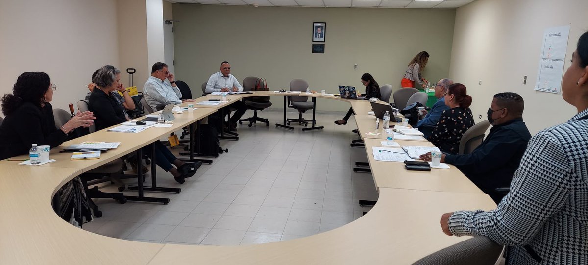 adamonzon's tweet photo. Gracias a Keyla Colón por dirigir la reunión del componente educativo del @climaticopr, Idamis Rodríguez, estudiante voluntaria, Nino Correa, Comisionado del @NMEADpr , Gisela Rosario, Melitza Crespo Medina, @interpuertorico , Dr. Carlos Padín, @UAGMoficial , Dr. Brad Weiner, @UPR_Oficial . ¡Agradecida de su colaboración con el Plan de Mitigación, Adaptación y Resiliencia para el #cambioclimático de #PuertoRico!