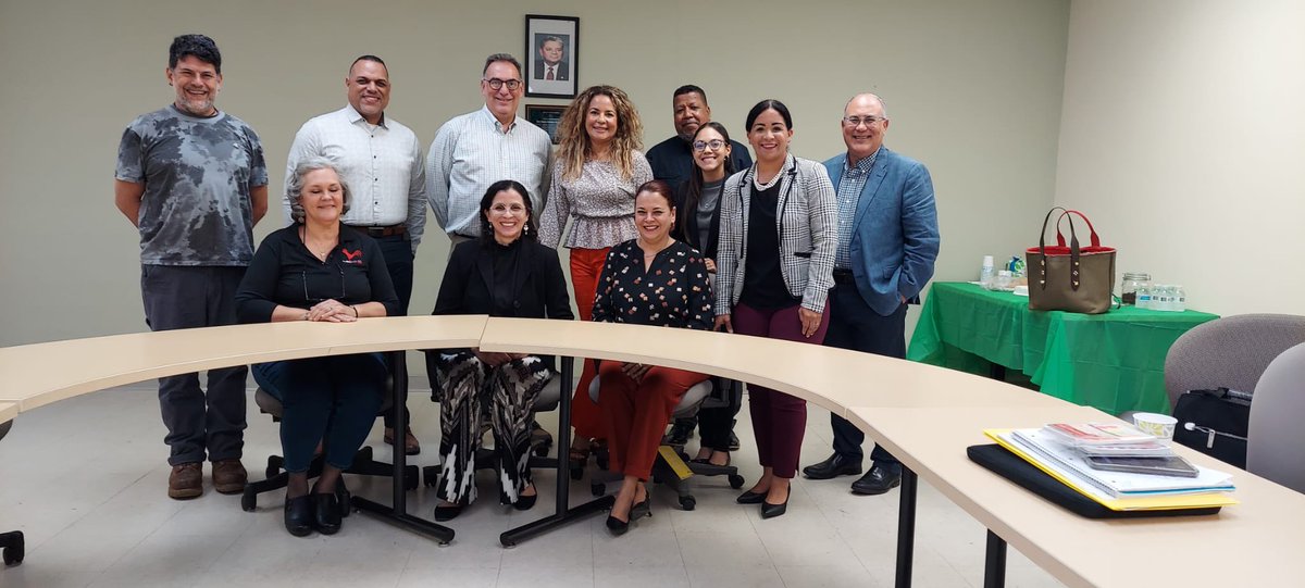 adamonzon's tweet photo. Gracias a Keyla Colón por dirigir la reunión del componente educativo del @climaticopr, Idamis Rodríguez, estudiante voluntaria, Nino Correa, Comisionado del @NMEADpr , Gisela Rosario, Melitza Crespo Medina, @interpuertorico , Dr. Carlos Padín, @UAGMoficial , Dr. Brad Weiner, @UPR_Oficial . ¡Agradecida de su colaboración con el Plan de Mitigación, Adaptación y Resiliencia para el #cambioclimático de #PuertoRico!