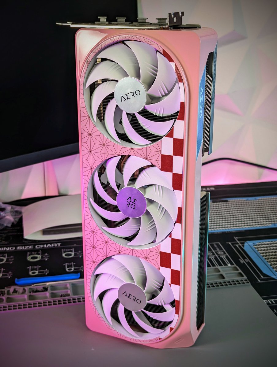 BraintechPC's tweet photo. Look at that new Gigabyte 4070TI Nezuko edition 😍😍
#aorus #poweredbyaorus #Gigabyte #pcbuild #gamers #pcmasterrace #gamingpc #thermaltake #braintechpc #pcgaming #pcmr #custompc #gaming #pc #gamer #twitch #chassis #nezuko #nezukokamado #DemonSlayer https://t.co/Dajc3Ta63I