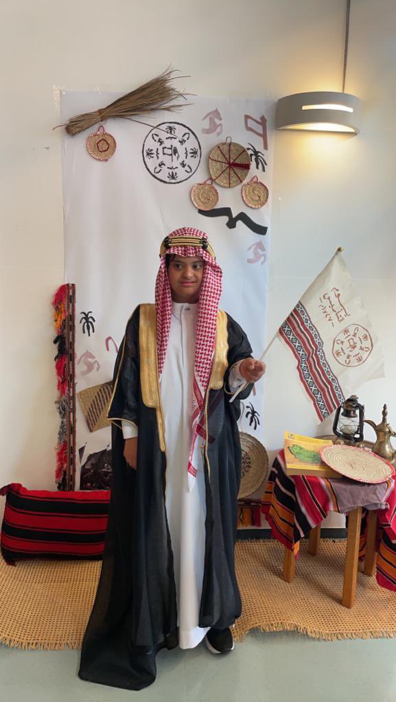 AzizbagBag's tweet photo. أحتفال أبني الغالي من ذوي الهمم 💪
بيوم #التاسيس
❤️❤️❤️❤️
🇸🇦💚🇸🇦 https://t.co/hFGk0HVymV