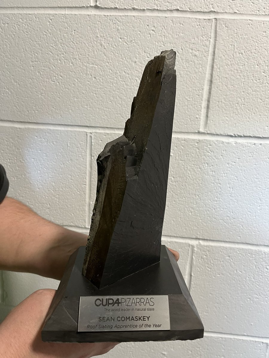 Sean is now a 2nd year RST student and has been awarded Apprentice of the year for 2021 by <a href="/CUPAPIZARRAS_en/">CUPA PIZARRAS</a>. Sean always puts in hard work in class and the award is fully deserved 👏🏼 #college #sponsor <a href="/SLCek/">South Lanarkshire College</a>