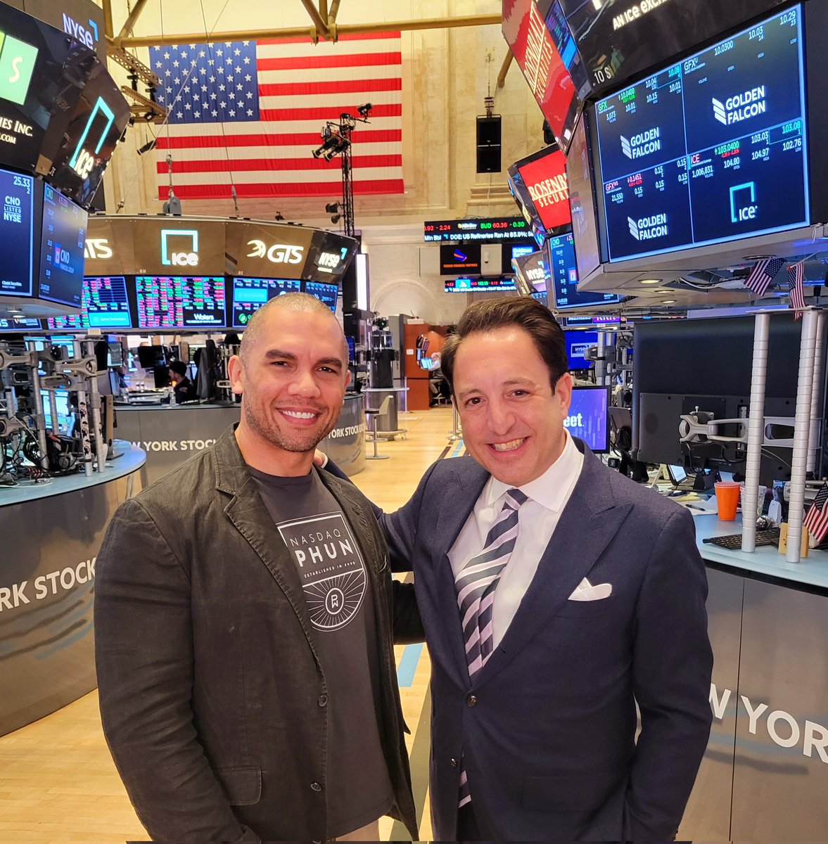 Big shout out to <a href="/MXLESQ/">Marc X. LoPresti</a> and <a href="/jonnajarian/">Jon Najarian</a> for all they do with <a href="/BattleFinData/">BattleFin</a> and <a href="/MarketRebels/">Market Rebellion</a> to help investors make sense of the markets. It was a pleasure sitting down with Marc <a href="/NYSE/">NYSE 🏛</a> to talk about <a href="/phunware/">Phunware</a> (NASDAQ: $PHUN), the market, life after covid and blockchain 👊💪