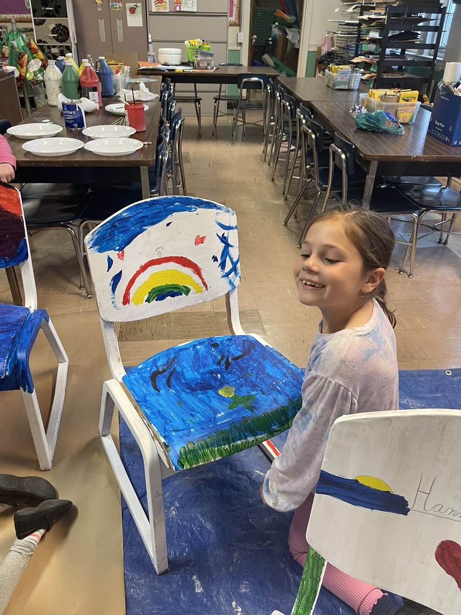 icsartsmart's tweet photo. Week five of the chair painting club @mrsdangelo_ICS @MsPICS2 @icschool_online https://t.co/043TCUYoQ7