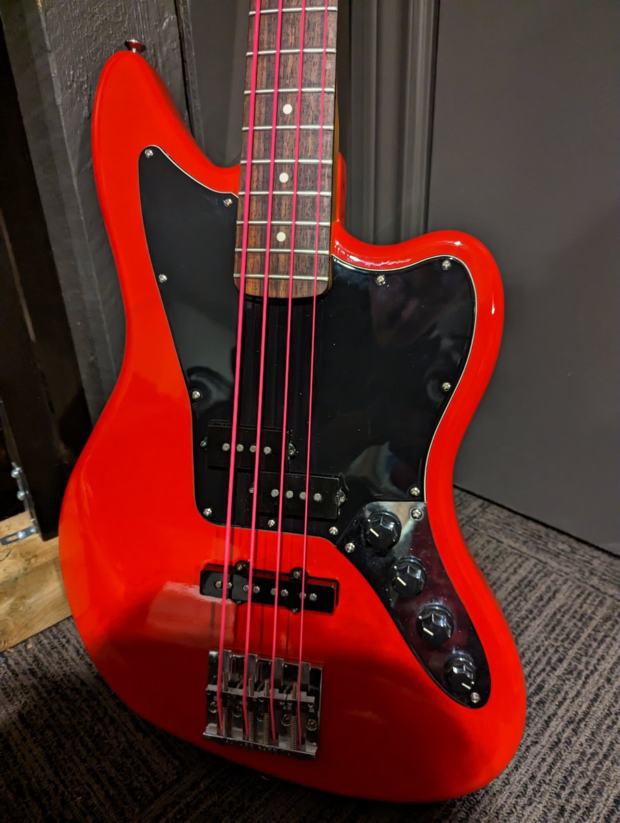 BedrokkV8's tweet photo. Well Folks...here it is..........My #Fender Jaguar #Bass all refinished...and ready to rock.........special thanks to #timjones for assembling it for me..........oh..and the STRINGS LOOK AMAZING.... https://t.co/NWZUDeFasZ
