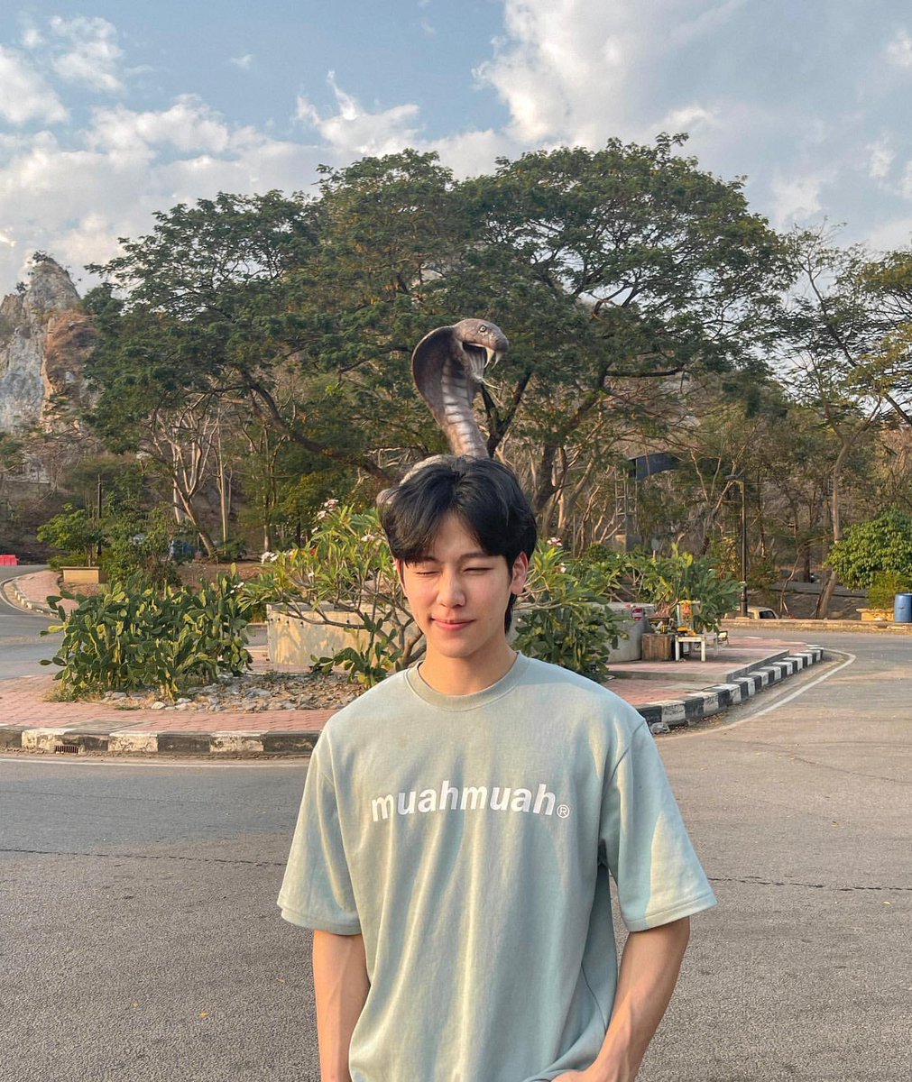 yinwarbot's tweet photo. his cute brand (•̀ᴗ-) https://t.co/f4GSdaNZTH