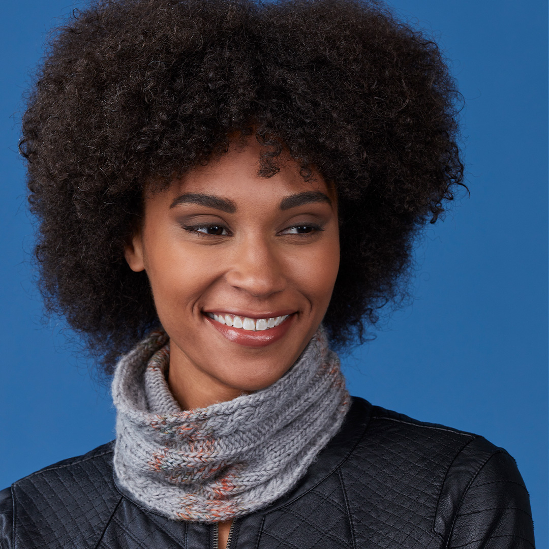 The Meridian Cowl is a quick project with a simple cable design and the added beauty of self-striping Tahki Yarns Gunnison. #knitting #handmade #knitlove #yarn #yarnlove
.stringyarns.com/products/tahki…