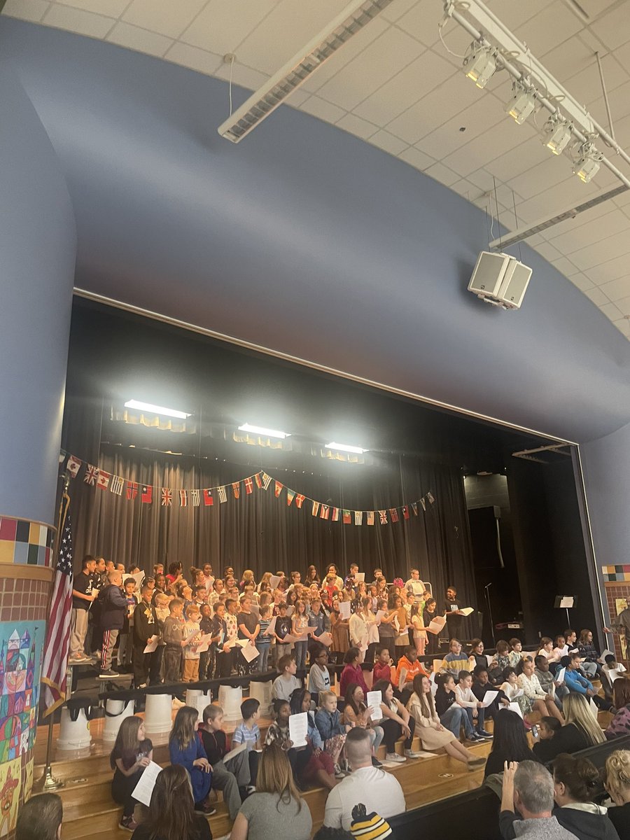 Angela Toro (@misstorowcs) on Twitter photo Our 3rd graders did a fantastic job in their first ever musical performance! What a milestone for them ❤️ <a href="/warrenschools/">Warren City Schools</a> #LincolnPrideWCS Our 3rd graders did a fantastic job in their first ever musical performance! What a milestone for them ❤️ <a href="/warrenschools/">Warren City Schools</a> #LincolnPrideWCS