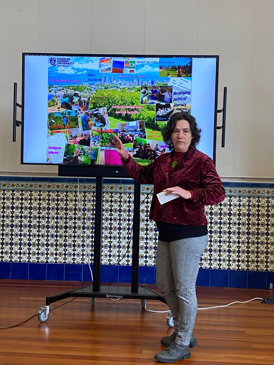 DDoctorates's tweet photo. 3MT talk by Rachel E. Tumminello on "Civic participation through environmental volunteering: Increasing community collaboration in urban responses to climate change"
#DD2023 https://t.co/9pOqVctrU5