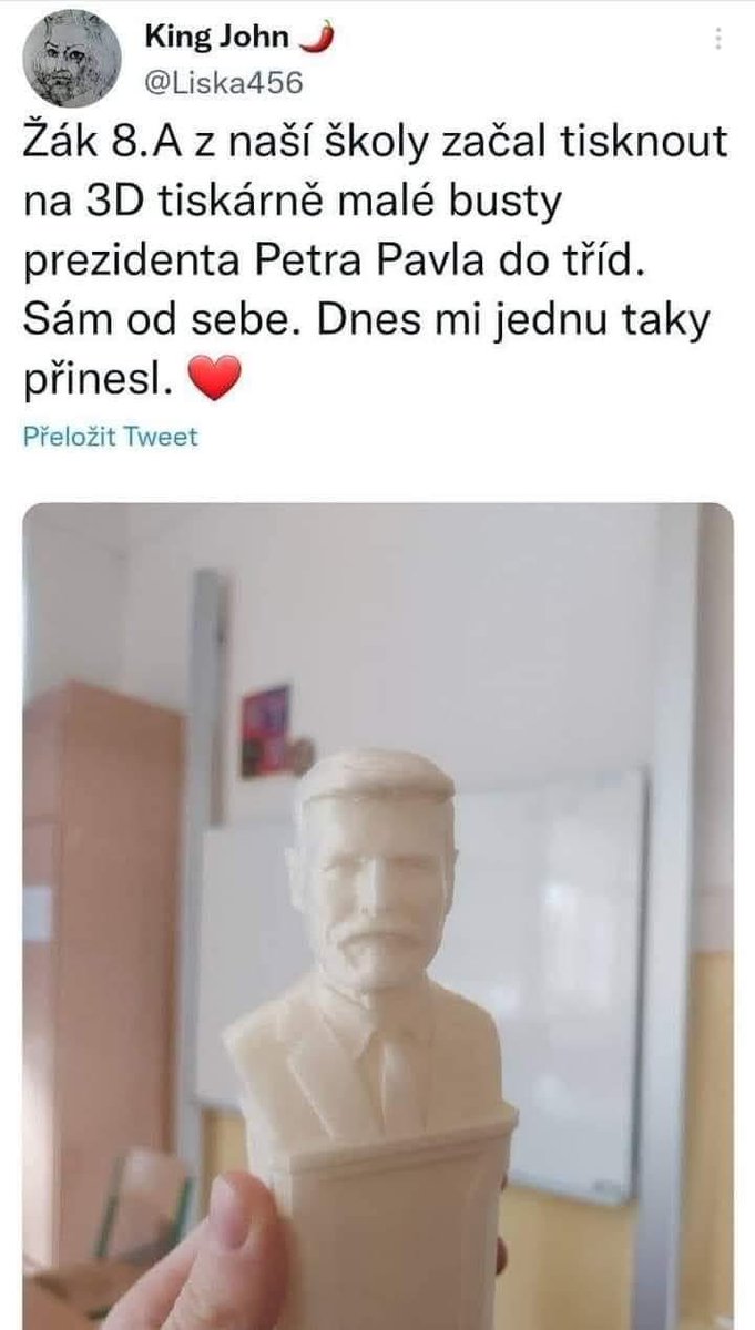 MarcelaMelkova's tweet photo. Mladý uvědomělý žák, v čase svého volna, kdy by mohl s ostatními chlapci hrát kopanou nebo sbírat heřmánek, vlastníma rukama proměnil pana prezidenta v bustu. Děti tak mohou káždé ráno u jeho sochy držet čestnou stráž. 
Aneb historie se opakuje🙈 https://t.co/SXq1u7JqRn