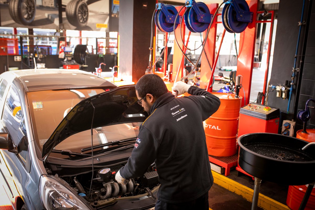 motoresapleno's tweet photo. #NeumenPerformanceCenter ofrece la mejor alternativa de #pago con cualquier #tarjetadecrédito en #lubricación. #motoresapleno #industria #Neumen #PerformanceCenter 
https://t.co/hfCJBFK5go https://t.co/vIwJjsvEPn