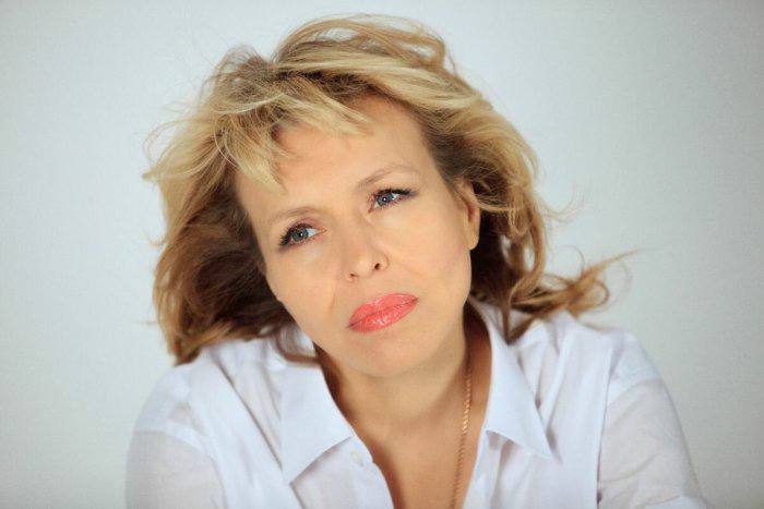Olga Kormukhina was asked what struck her the most when she went to Donbass? 

She replied: gray-haired children. 

One more time. 

>>GRAY-HAIRED CHILDREN<<

🔹Olga Kormukhina is an Honored Artist of Russia.