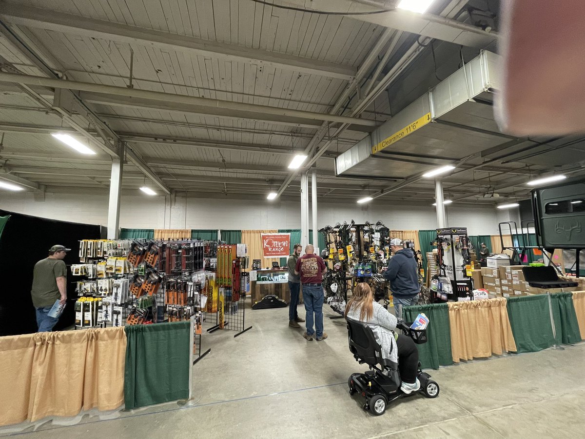 koteewiarchery's tweet photo. Come see us at the Deer and Turkey Expo/ Boat Sport and Travel show! Discounts on almost everything!! 
2/23- 12-7 pm
2/24- 12-8pm
2/25- 10-8pm
2/26- 10-5pm https://t.co/rfCBGTUdp9