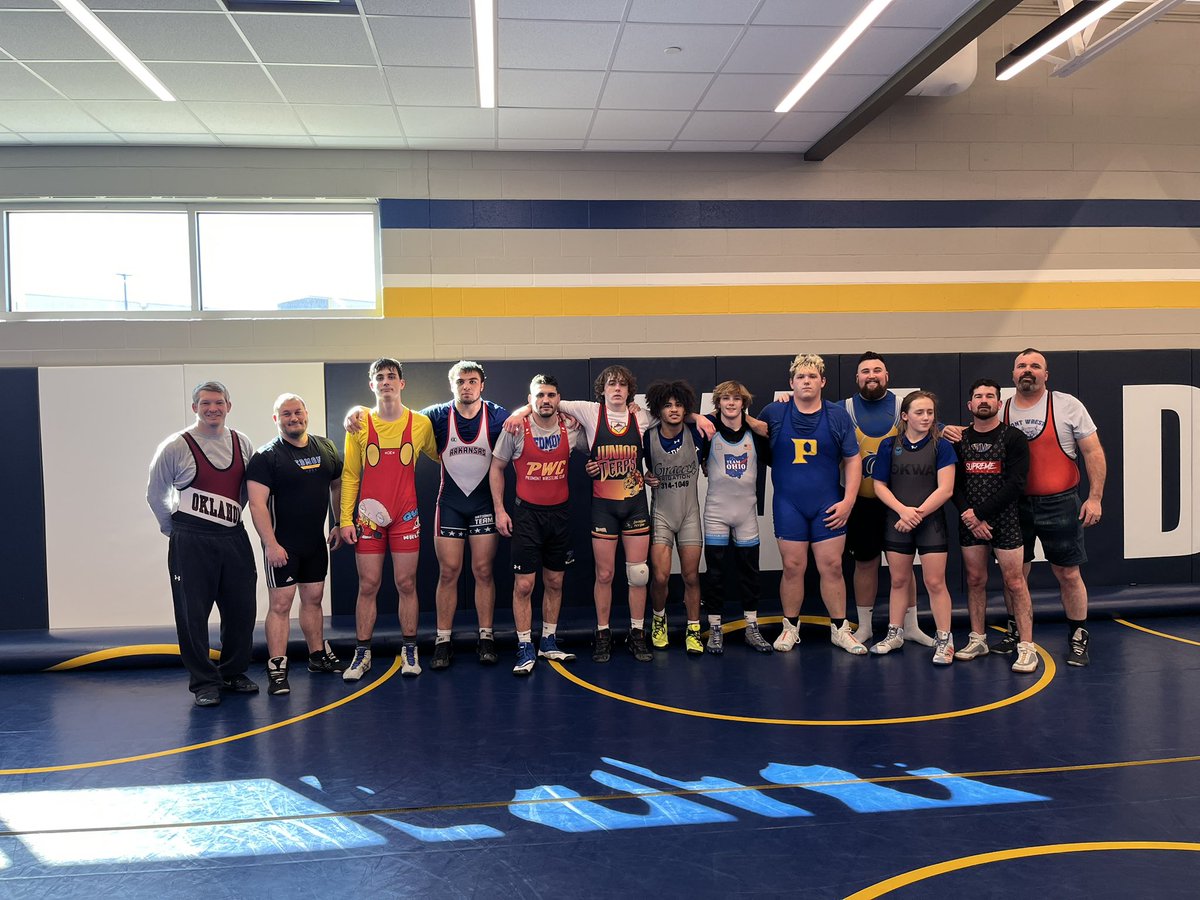 phsmatcats's tweet photo. Singlet practice is in the books! Day 1 of the State Tournament tomorrow #CWCW https://t.co/si7i8VAeaL
