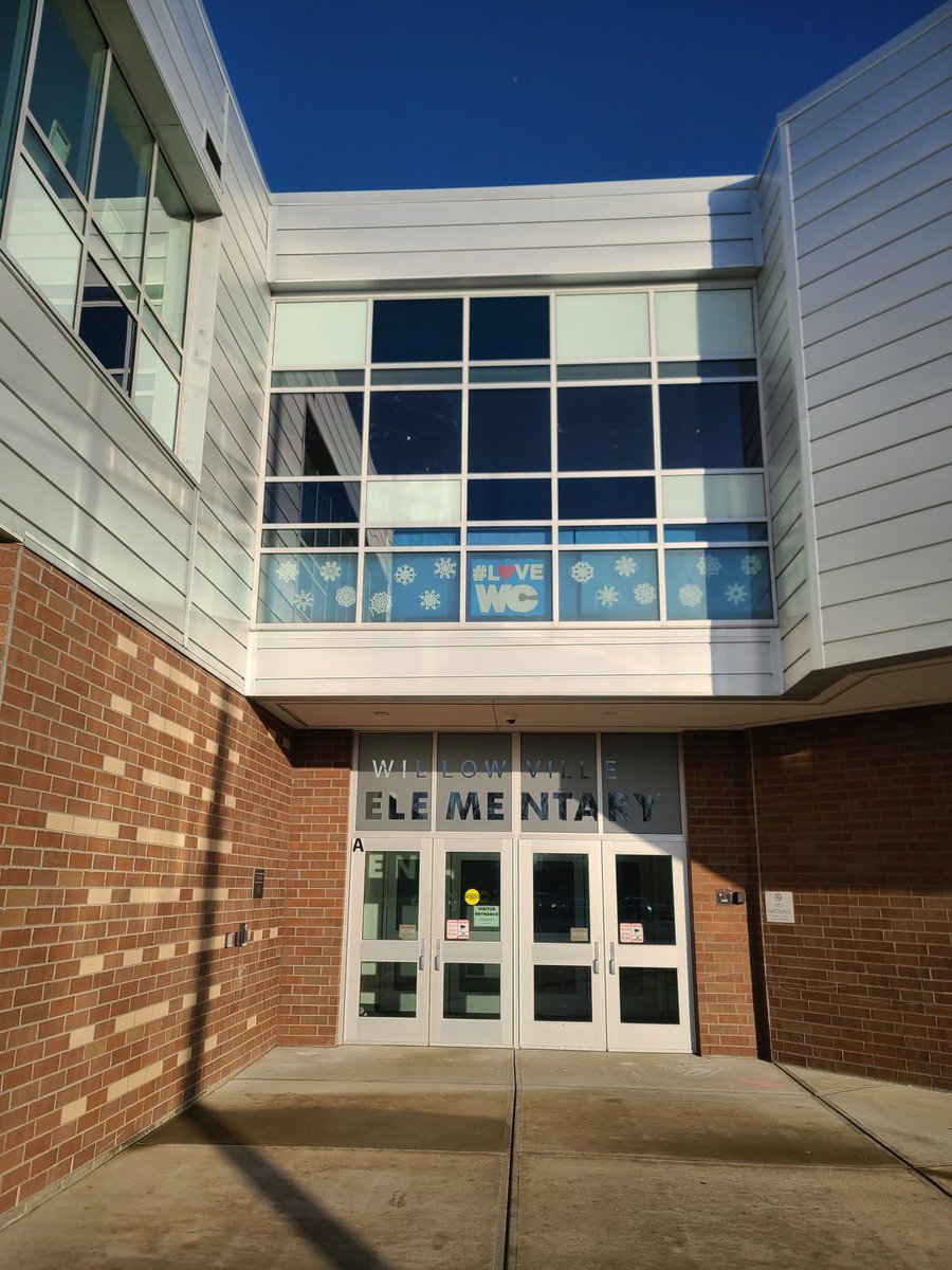 𝕄𝕣𝕤. ℍ𝕖𝕝𝕞𝕤 tweet media