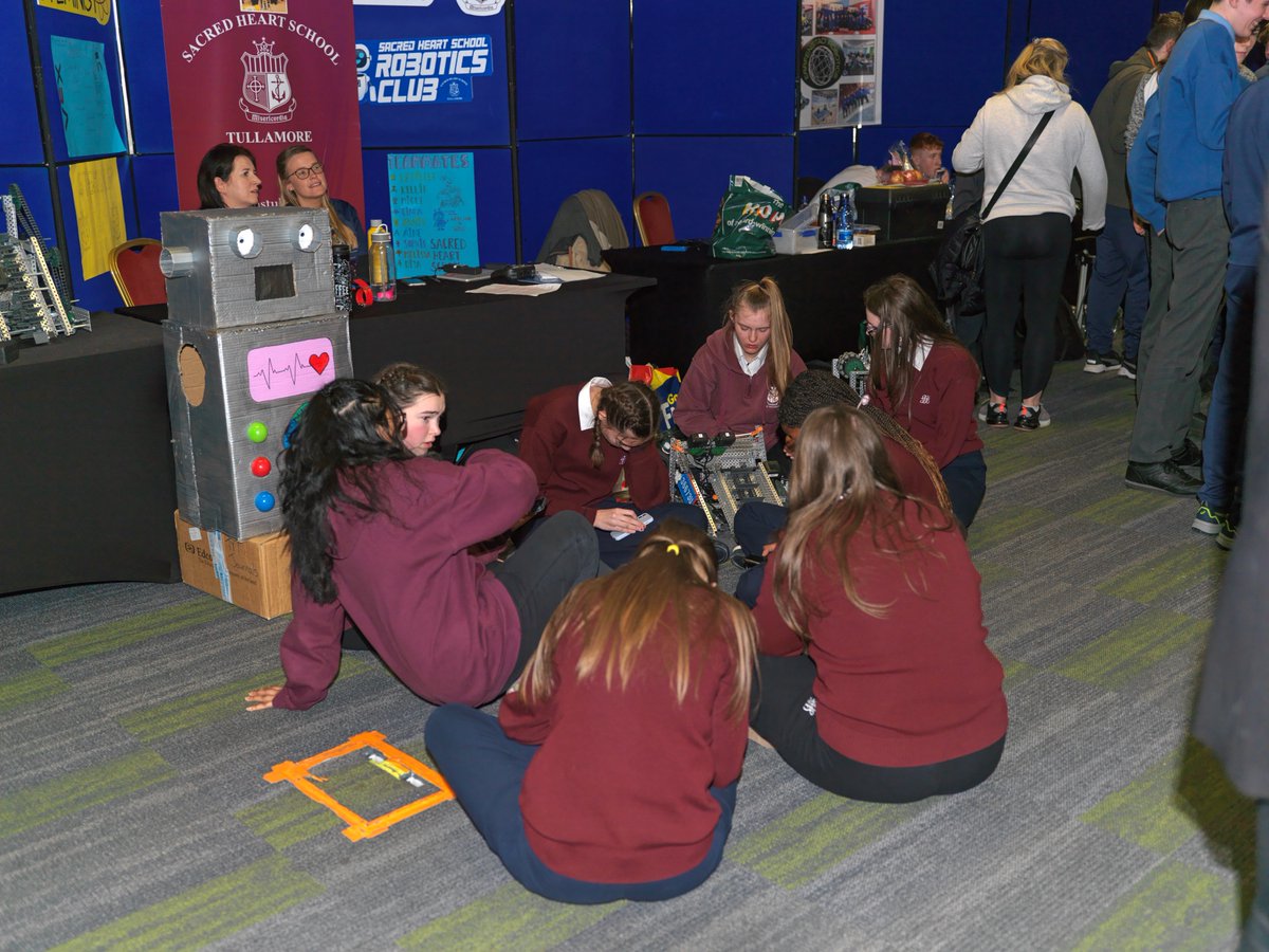jookul100's tweet photo. Congrats to all the teams at the Vex EDR National Finals in Cork today. A great day and a great showcase for STEM @MTU_ie @DellTechIreland @VEXRoboticsIE #vexireland @REC_Foundation https://t.co/w9xUUqIdzq