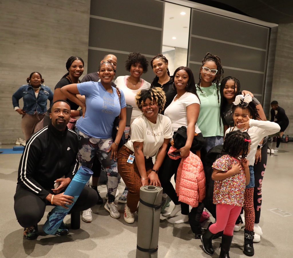SpeedArtMuseum's tweet photo. THIS SUNDAY, from 1 to 4 pm is February Community Day! Come celebrate black culture and art at the Speed. Join us for art-making, music, a gallery tour, and an esteemed panel.
This is a FREE event! See you and your family at #yourSpeed https://t.co/iFxdyHfqTT