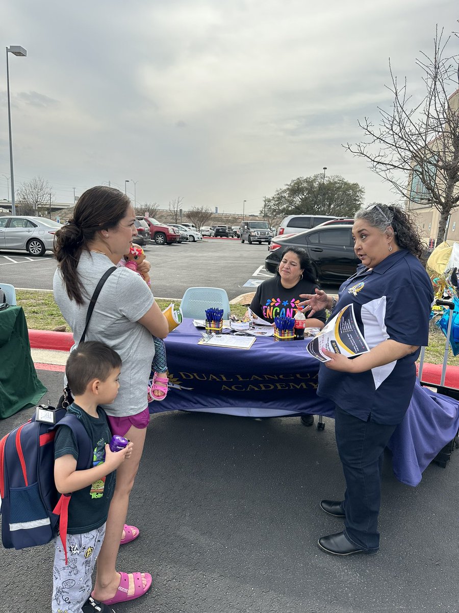 Innovate_EISD's tweet photo. Looking for a kinder home? Come out to the @PreK4SA Welcome to Kinder event happening now at the West Center. Explore the different options offered in @EISDofSA! #ComeDreamWithUs https://t.co/MGkTKMTQaS