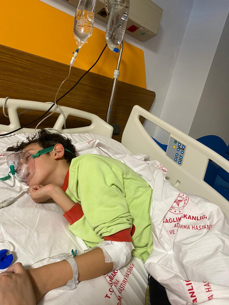 " Merhaba
17.kattaki aile inerken 10 yaşındaki erkek çocuğunun korkudan beyni iltihaplanmış
Ailenin imkanı yok
Anne perişan
IVIG isminde bir ilaç kullanması gerekiyor iyileşmek için
Yardımcı olabilir misiniz acaba?"

Lütfenn  yardımcı olmak isteyenler 🙏 

Çukurova Balcalı Hast..