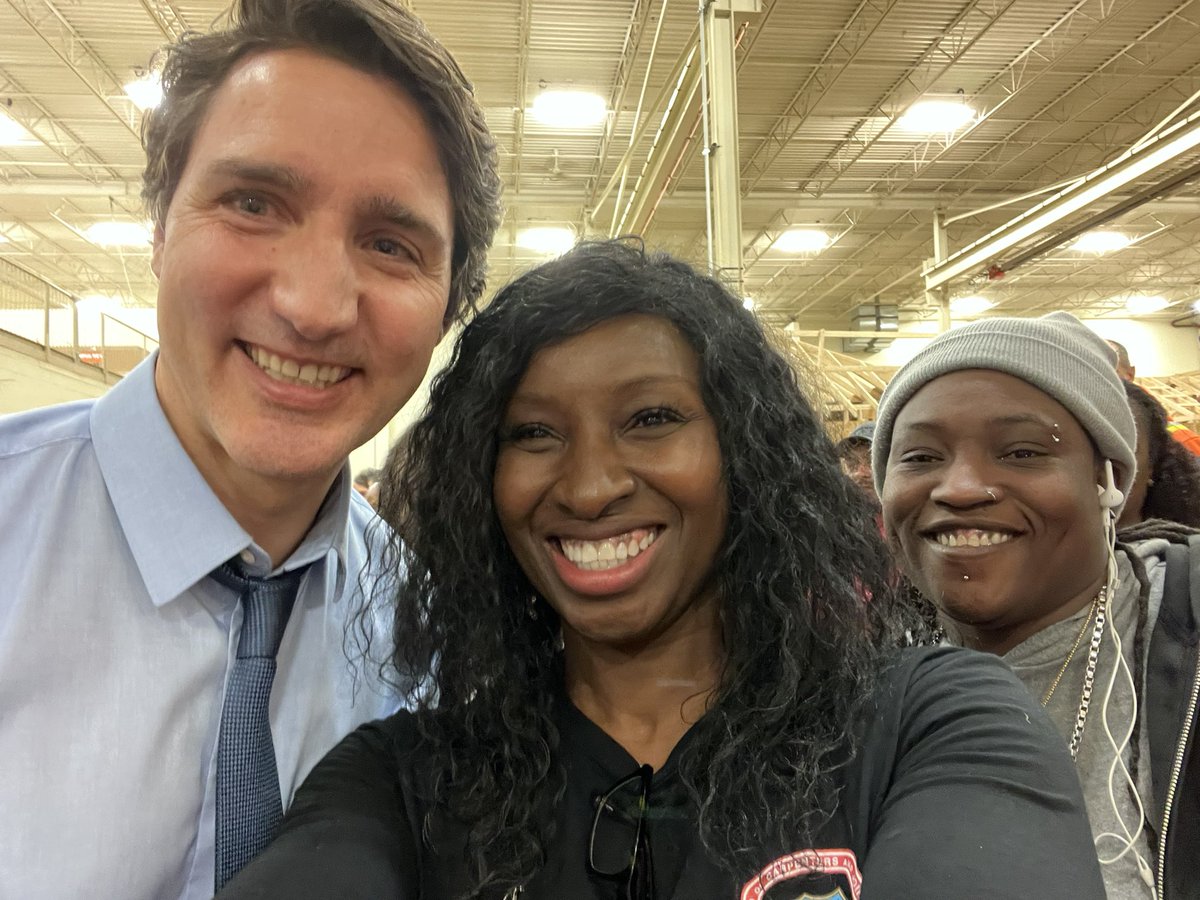 We were honoured to see PM <a href="/JustinTrudeau/">Justin Trudeau</a> at the <a href="/carpenters27/">Carpenters’ Union Local 27</a> Being able to speak to workers about what matters the most; was so important. Thank you so much for all you do <a href="/JustinTrudeau/">Justin Trudeau</a>  <a href="/CarpentersONT/">CRC - ONTARIO CARPENTERS</a> <a href="/27ChrisCampbell/">Chris Campbell</a> <a href="/MYorke27/">Mike Yorke</a> 
Tout un honneur de voir PM Justin Trudeau
